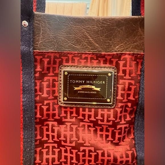 TOMMY HILFIGER EST1985 AMERICAN CLASSIC TOTE. Red, Navy Blue & Brown Leather EUC - Picture 3 of 17